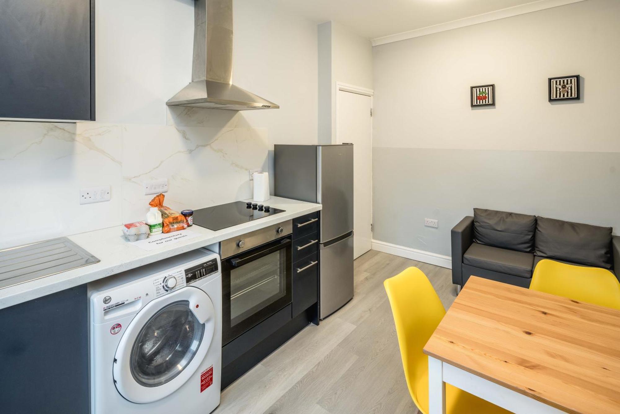 Free Parking, 2 Beds,Close To Train Station เบดฟอร์ด ภายนอก รูปภาพ